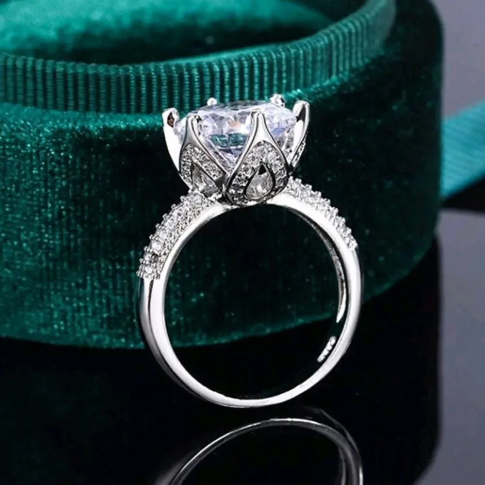 Stunning 925 Sterling silver diamond  wedding ring sz 6